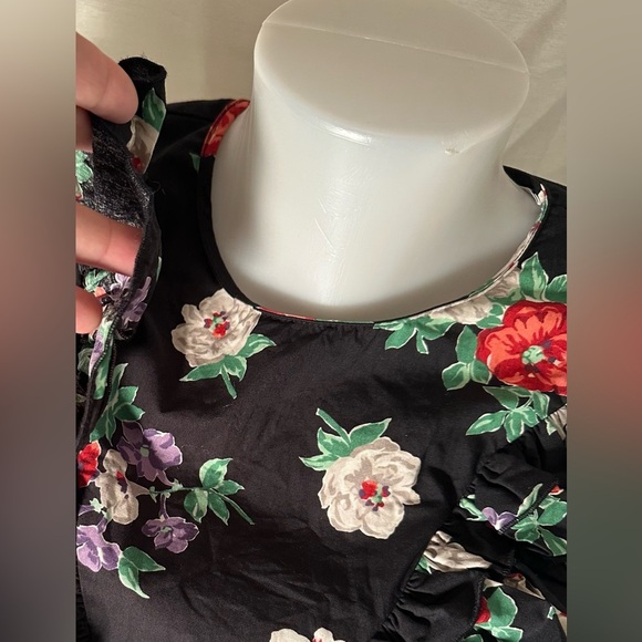 Zara Womens Top Ruffled Floral Blouse Long Sleeved Sz XSmall - Picture 2 of 5